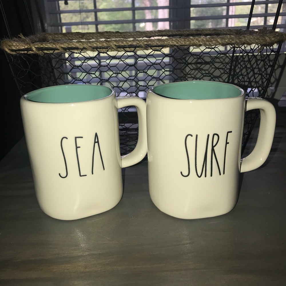 Rae Dunn mugs